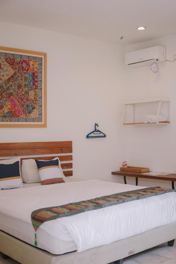 Augustina Home Malang Exterior foto